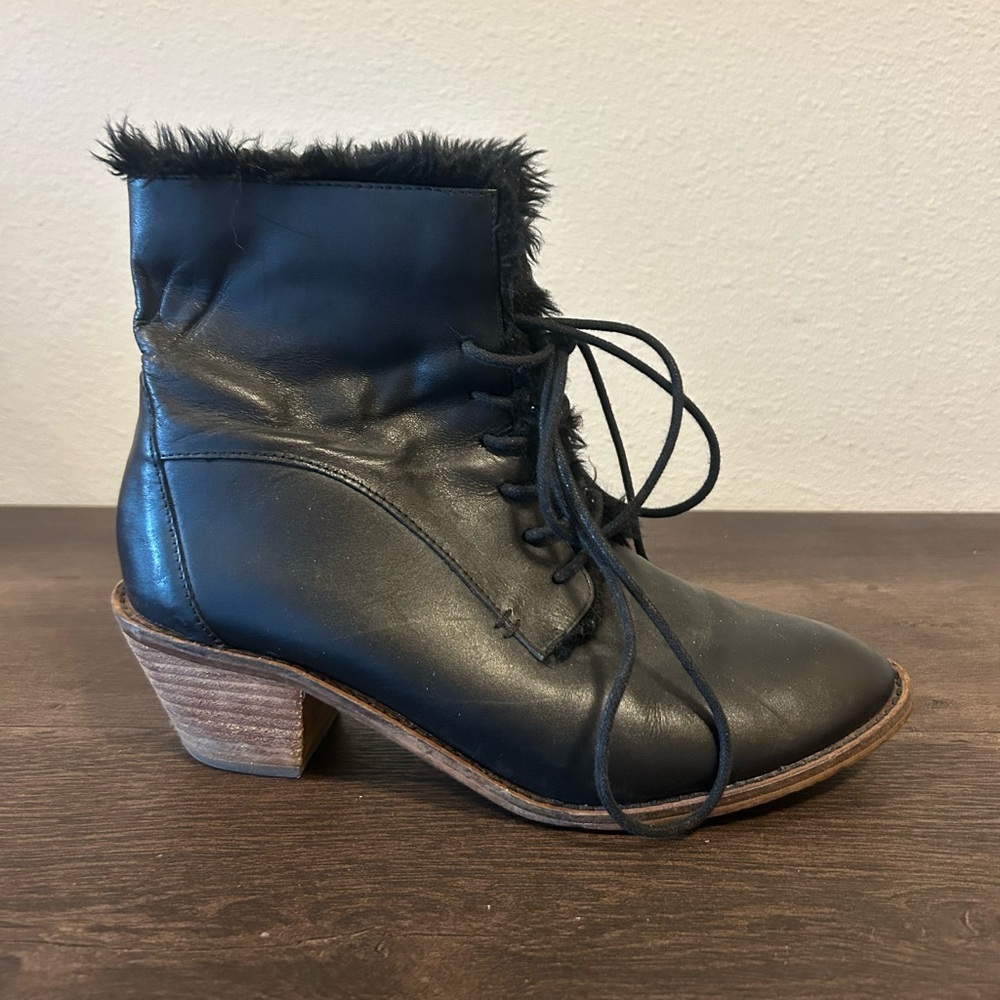 Kelsi Dagger Kingsdale Lace Up Boots